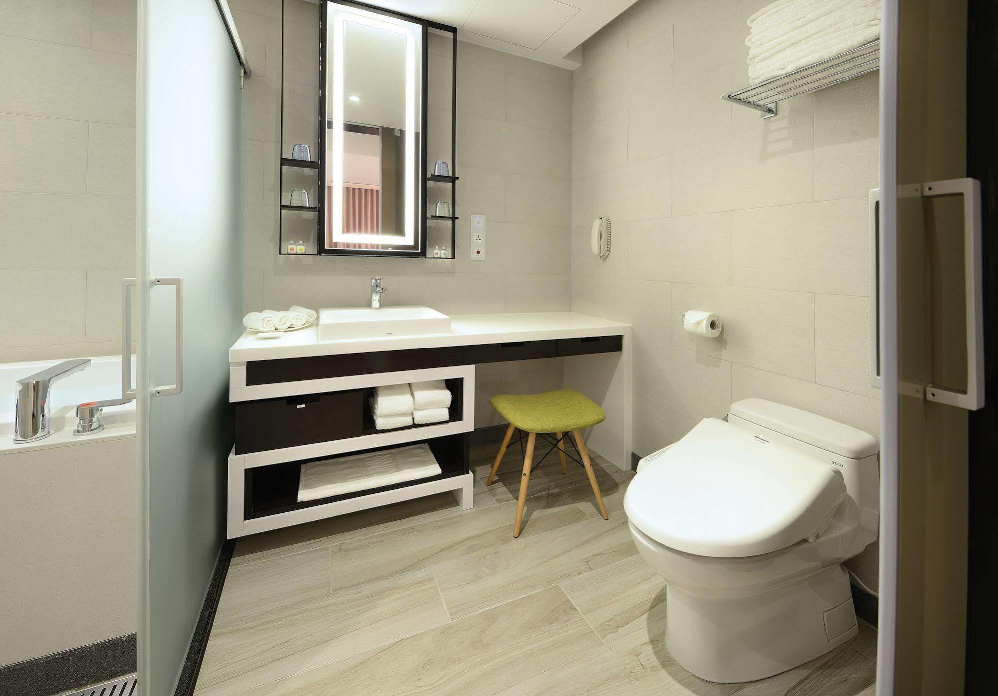 Uinn Business Hotel-Shihlin Taipeh Exterior foto