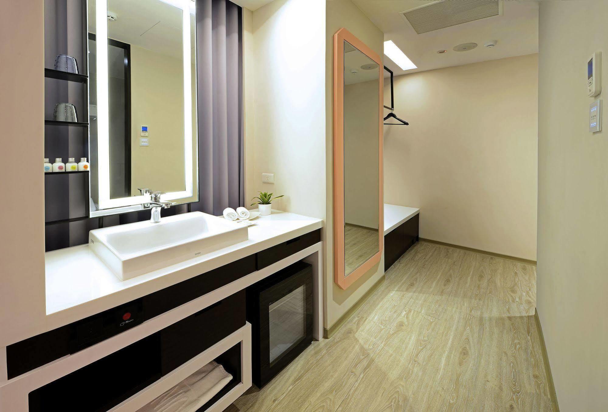 Uinn Business Hotel-Shihlin Taipeh Exterior foto