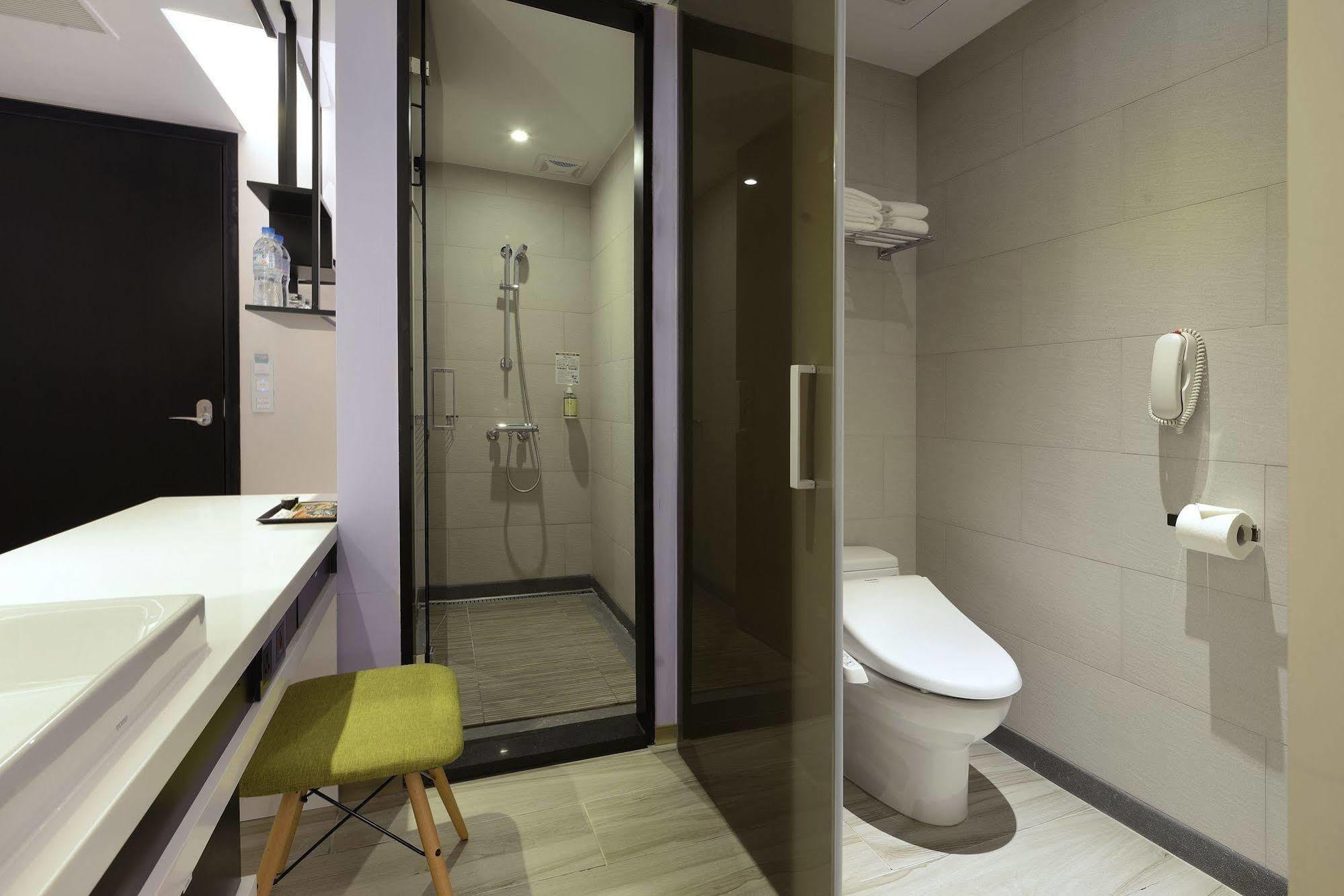 Uinn Business Hotel-Shihlin Taipeh Exterior foto
