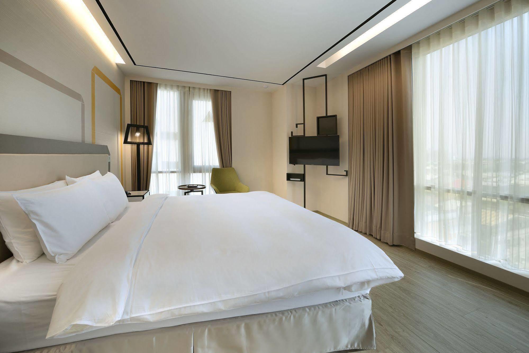 Uinn Business Hotel-Shihlin Taipeh Exterior foto